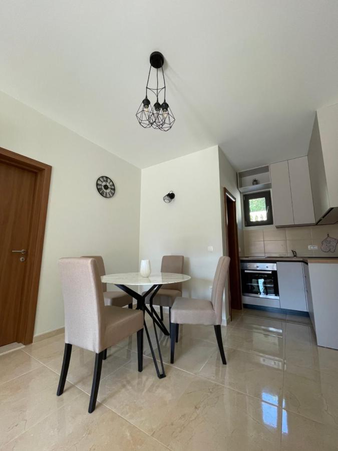 Villa Pul Risan Kültér fotó