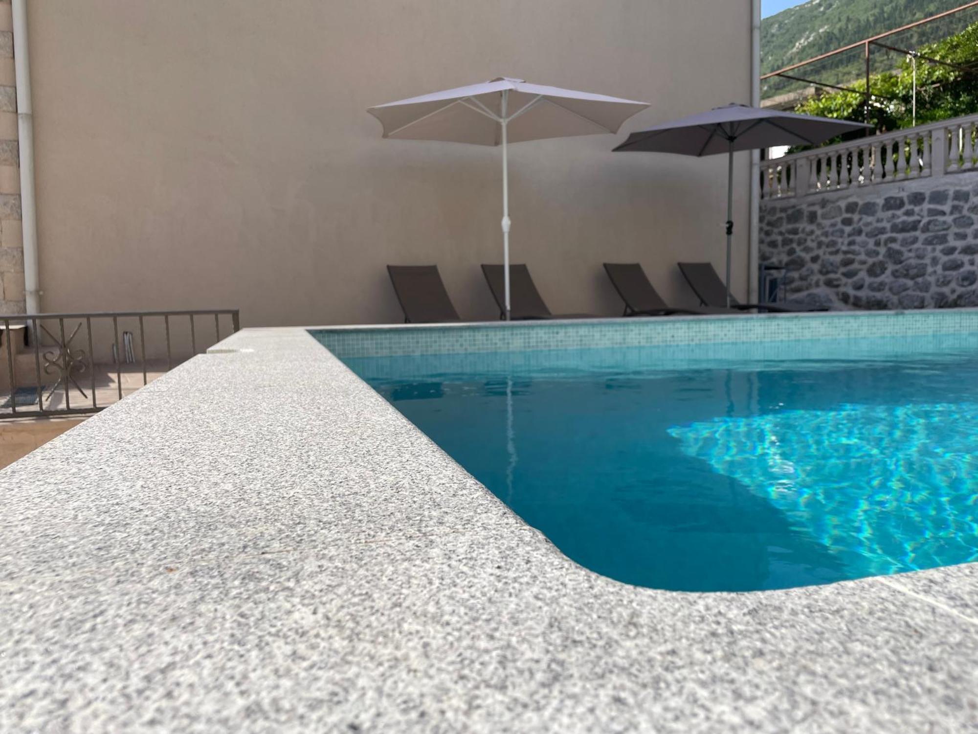 Villa Pul Risan Kültér fotó